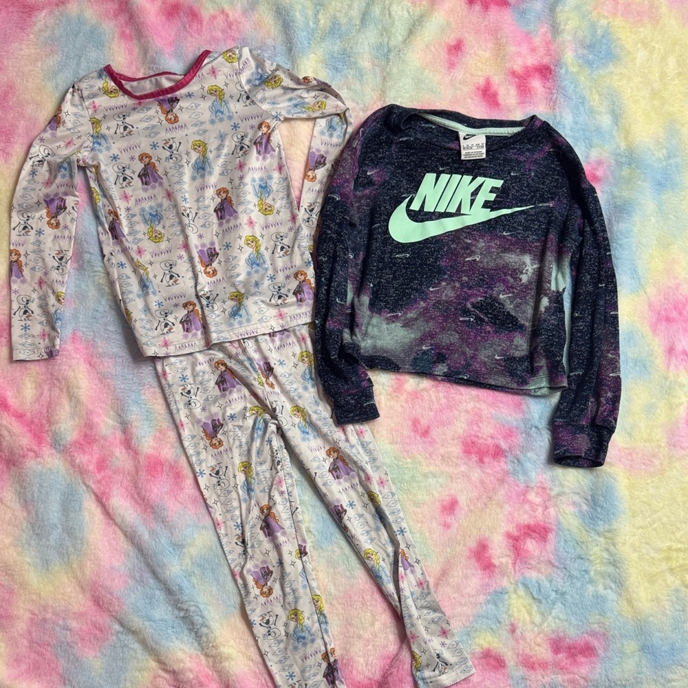 2/$10 4T Nike sweater and Frozen Kids Pajama Set